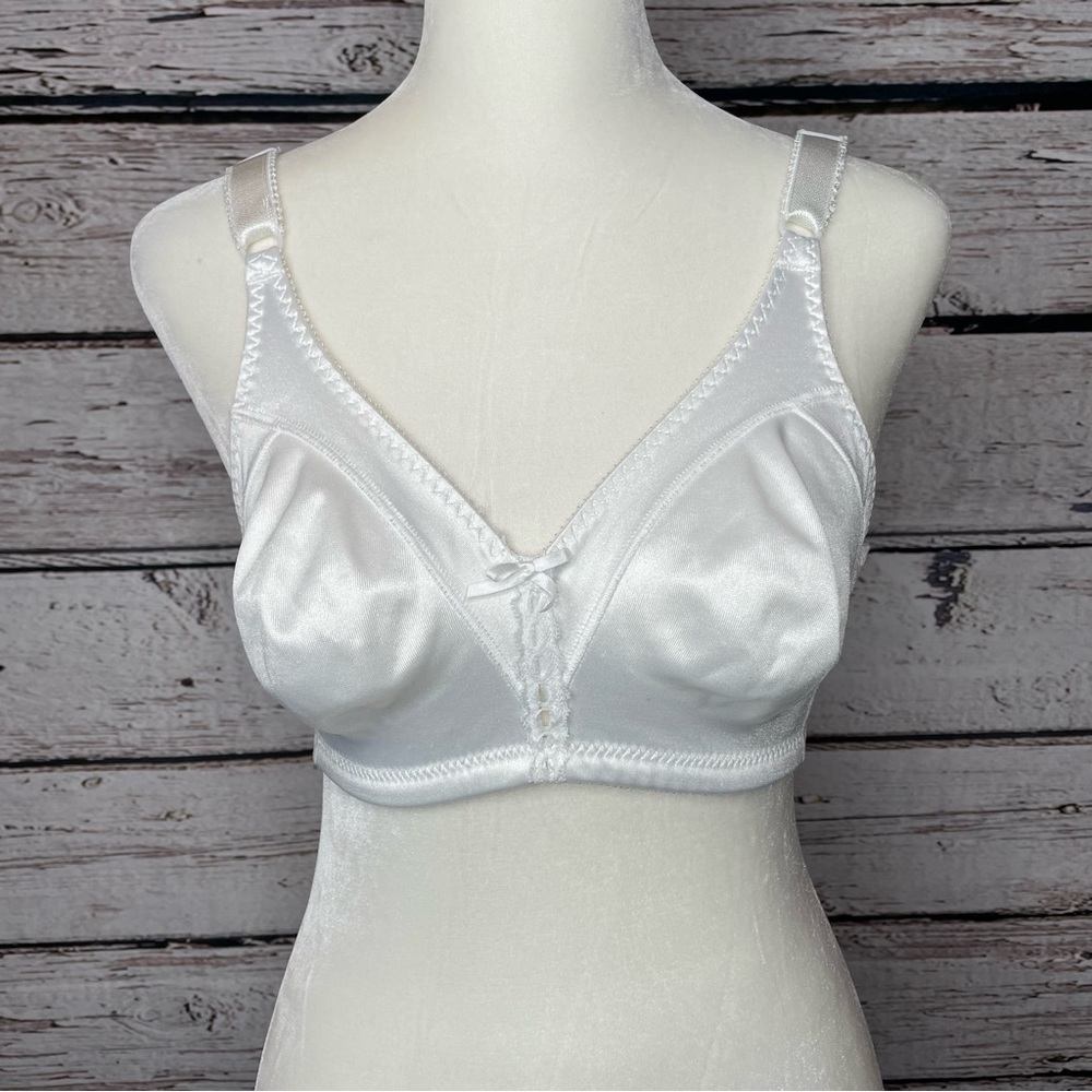 Bali White Double Support Wireless‎ Full Coverage Bra Size 36B Style 3820